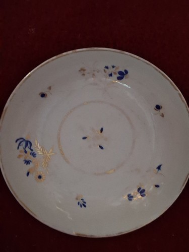 Worcester porcelain saucer - worcester,