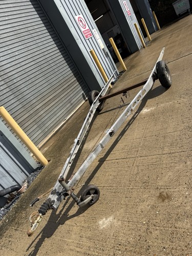 Single axle braked - braked, trailer