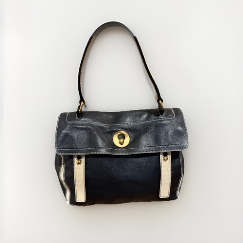 Yves saint laurent muse - yves,