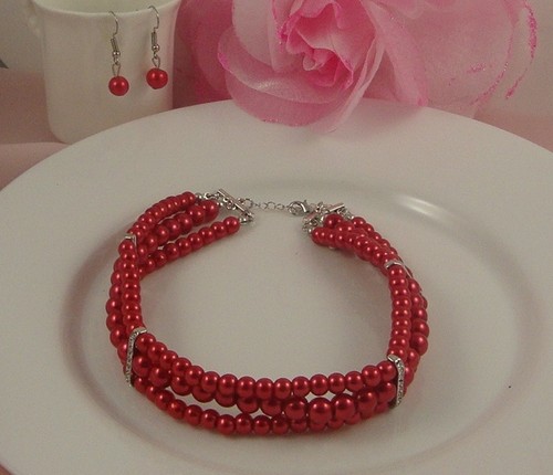 Silver tone row red - 3,