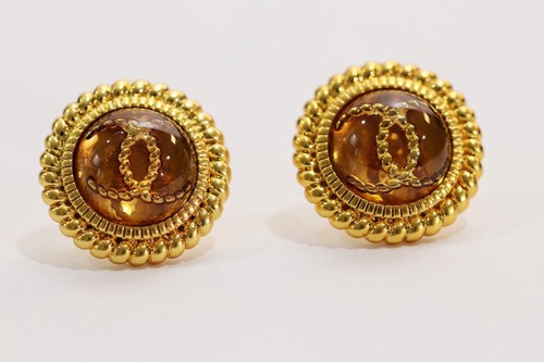 Chanel glass gold inlaid - inlaid, stud