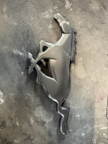 Ford mustang badge - ford,
