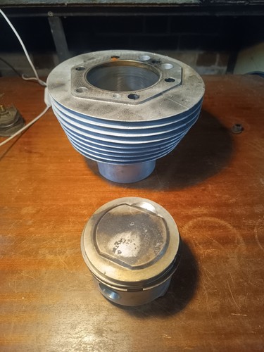 Moto guzzi cylinder - moto, t3