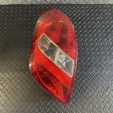 2011 HYUNDAI I20 PASSENGER REAR LEFT SIDE LIGHT 924011J000