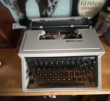 Vintage Olivetti Dora Portable