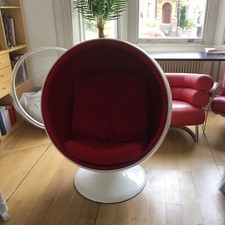 White Fiberglass Ball Chair with red Upholstery Fabric Armchair