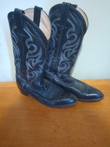 Black cowboy boots - boots, size