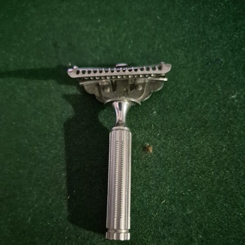 Ever ready safety razor - ever,