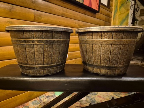 Pair rustic barrel effect - rustic, barrel-effect