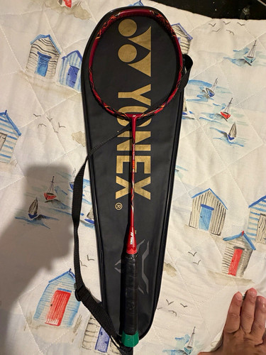 Yonex voltric etune - yonex,