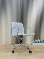 Vitra 108 mesh - ea,