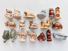 LOT 18 Wade collectible