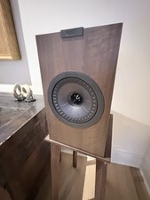 KEF Q3 Meta Speakers – Mint