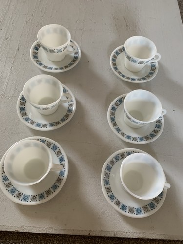Pyrex set six cups saucers - six,