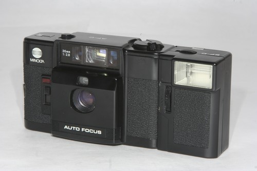 Minolta point and shoot - minolta,