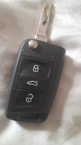 Genuine skoda button remote - 3,