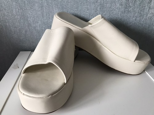 Bnwt cream size 8eee - size, mules