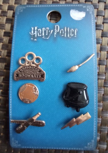 Harry potter pins set - pins,