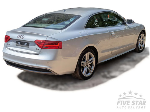 Audi rear quarter panel - rear, cut