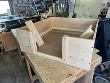 whelping box 90 cm x 90 cm with 30 cm high walls