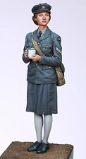 Resin Soldier Figure of British Female Soldier Leader Unassembled Model 1/16