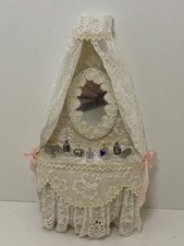 PRETTY LACEY DRESSING TABLE
