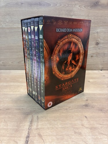 Stargate series 4 - s.g., 1