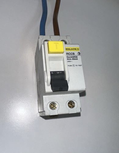 Square dom63r30 rccb - d,