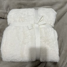 M&S Super Soft Faux Fur Throw