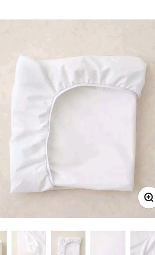 White cot mattress - mattress, protector