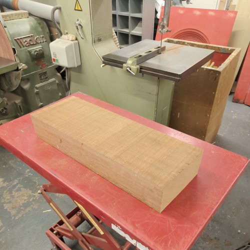 Sapele board 600mm 210mm - x,
