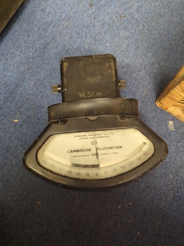 Vintage cambridge fluxmeter - cambridge,