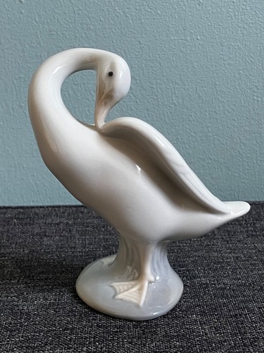 Lladro ceramic goose figurine - ceramic,