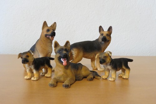 Schleich german shepherd lot - schleich,