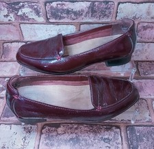 Clarks Artisan UK 5 Burgundy Patent Leather Comfort Insole Slip-On Shoes. 