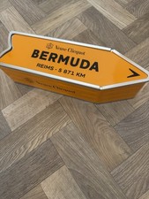 Veuve Clicquot Arrow