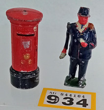 Vintage PIxyland Kew 70mm Postman and pillarbox painted lead 934