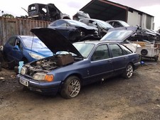 Mk2 Ford Sierra XR4x4 I 2.9 Litre Petrol Blue Window Clip Breaking
