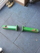 JOHN DEERE TRACTOR  Front loader Brakets
