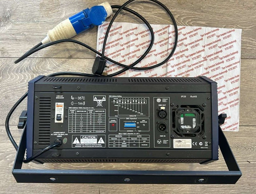 Showtec titan 1500w dmx strobe - dmx,