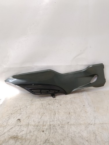 Right under foot keel for - right,