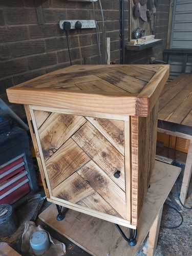 Reclaimed pallet wood - reclaimed,