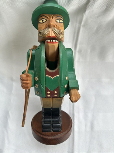 Nutcracker hunter shotgun - nutcracker,