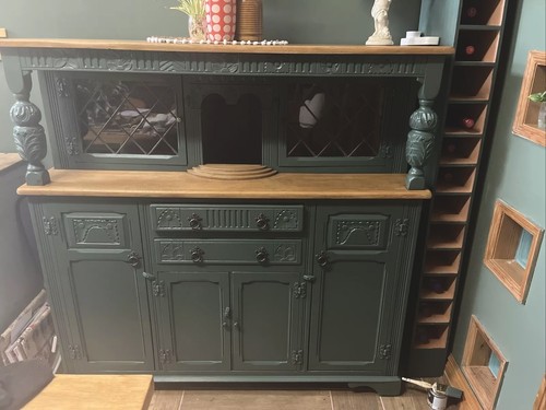 Old charm court - court, cupboard