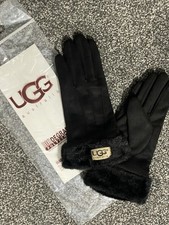 UGG AUSTRALIA Touch Screen