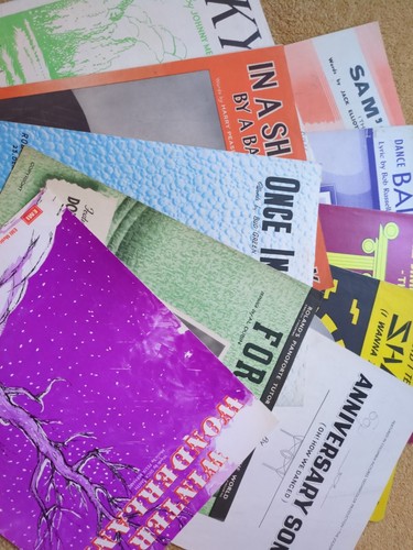 Ten pieces vintage sheet - vintage,