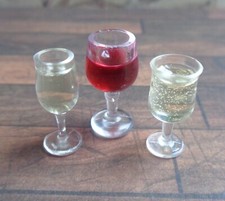 1:12 Dolls House Miniature: 3pcs Red & Wine Wine Drink Glasses (MD15) Bar/Dining