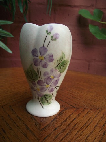 Vtg hand painted violets - hand,