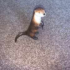 Border Fine Arts Otter