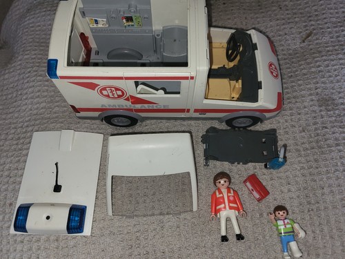 Playmobil 4221 ambulance - ambulance,